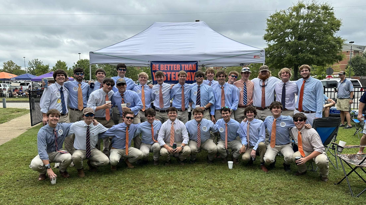 sigma nu fraternity group photo