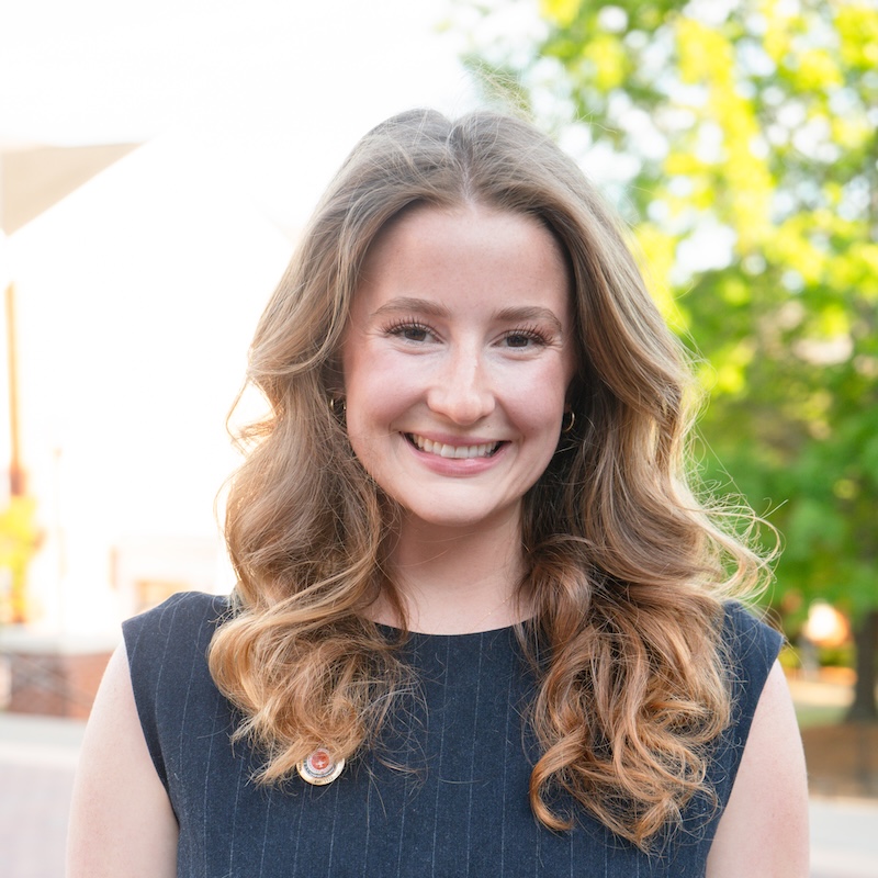 Amelia Shannon headshot